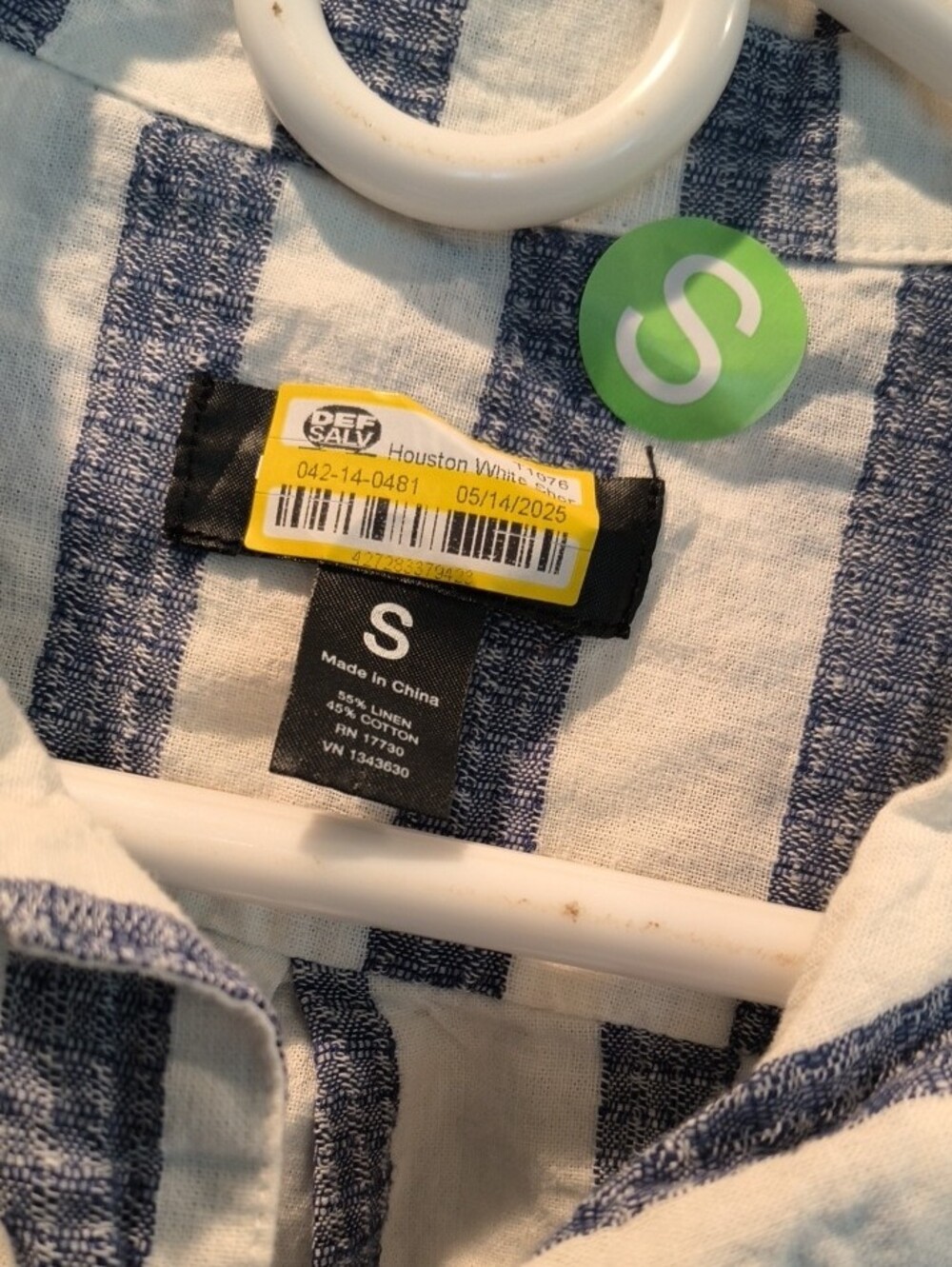 Casual Women's Short-Sleeve Stripe Button-Up Shirt - White & Blue - Picture 3 of 4